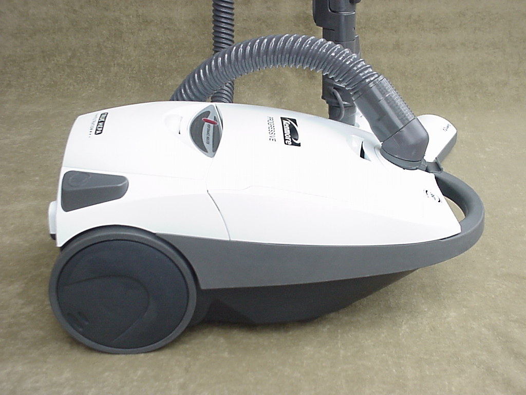 KENMORE PROGRESSIVE 116 CANISTER VACUUM CLEANER TRUE HEPA FILTRATION w