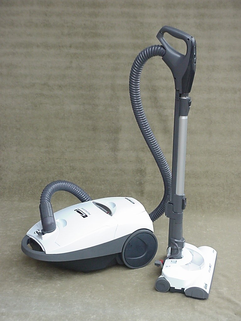 KENMORE PROGRESSIVE 116 CANISTER VACUUM CLEANER TRUE HEPA FILTRATION w