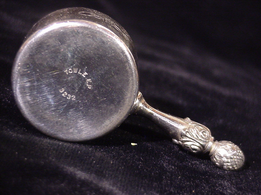 VINTAGE DECORATIVE TOWLE EP 3232 SILVER PLATED COFFEE SCOOP MEASURING