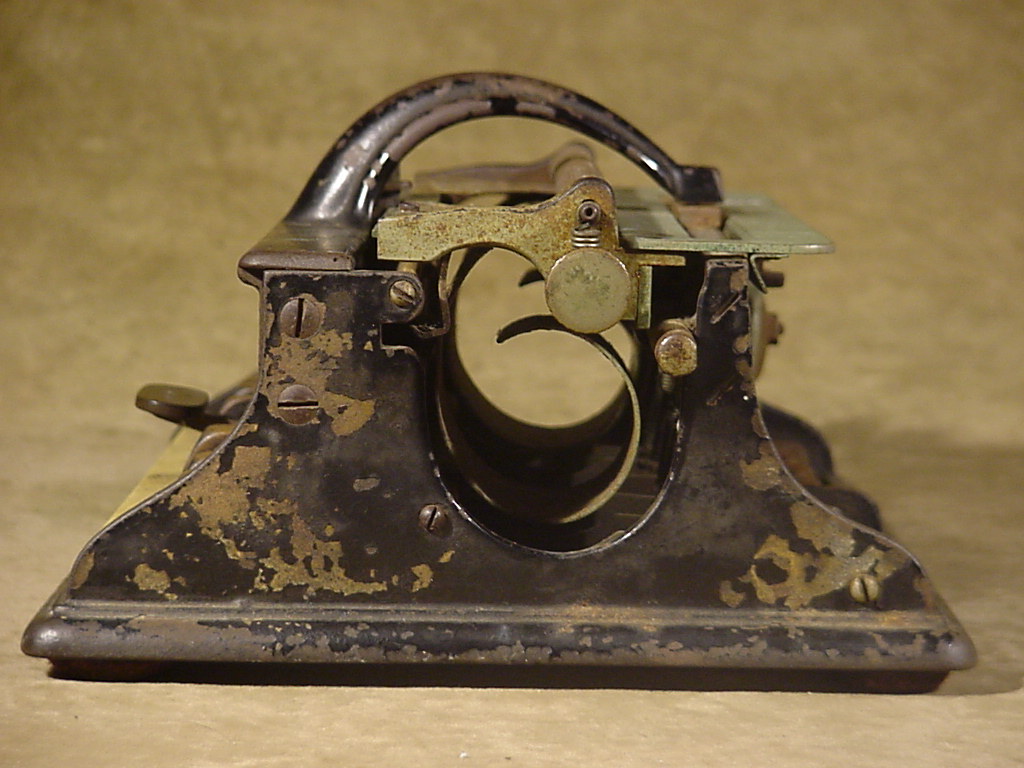 ANTIQUE HALL BRAILLE TYPEWRITER ONE OF THE FIRST 100 PRODUCED EVER