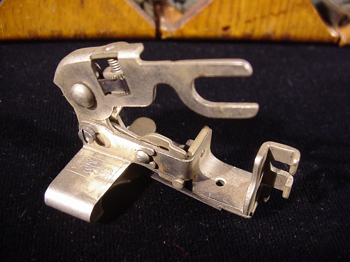 ANTIQUE FOLDING WOODEN SINGER ATTACHMENT BOX PAT 1889, cast iron sewing