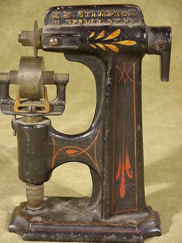 ANTIQUE CAST IRON E B STIMPSON PINKING MACHINE, PATENTED JULY 25 1882