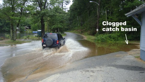 Flooded Mashapaug Road at PJ’s