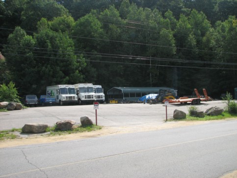 Parking lot corner Vinton and Mashapaug Road