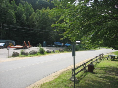 Parking lot corner Vinton and Mashapaug Road