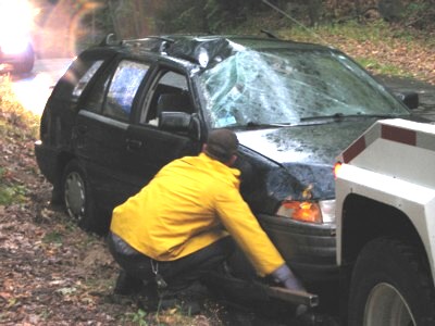 Station-Wagon-that-flipped-over