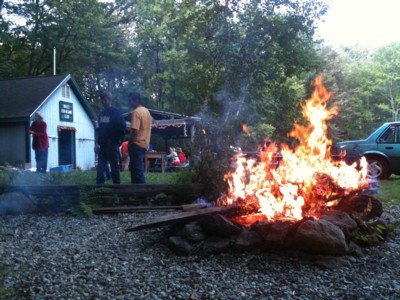 Cooking fire for the backed patateos.