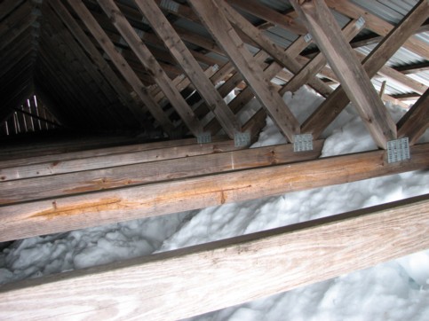 Holland-Rod-and-Gun-Club-pavilion-with-collapsed-roof.