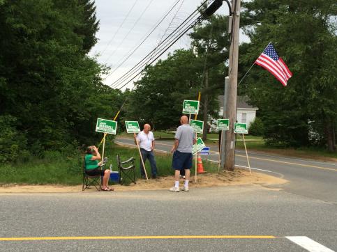 Larry-Mandell-campaigning