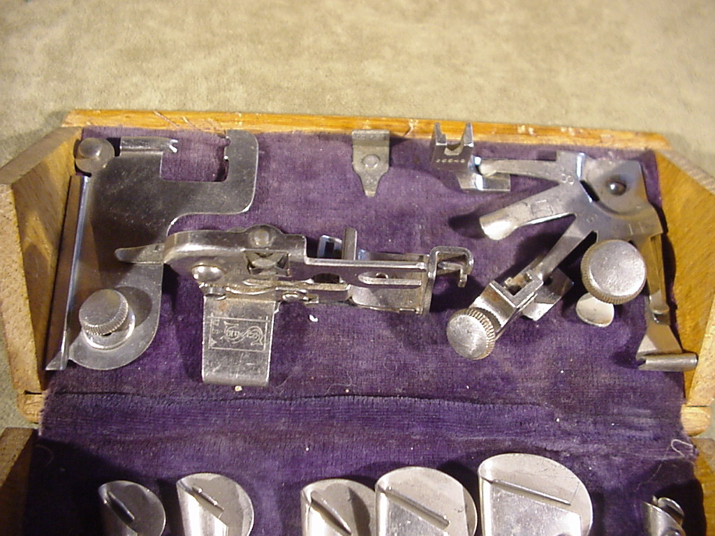 Details about ANTIQUE FOLDING WOODEN SINGER Sewing Machine Puzzle
