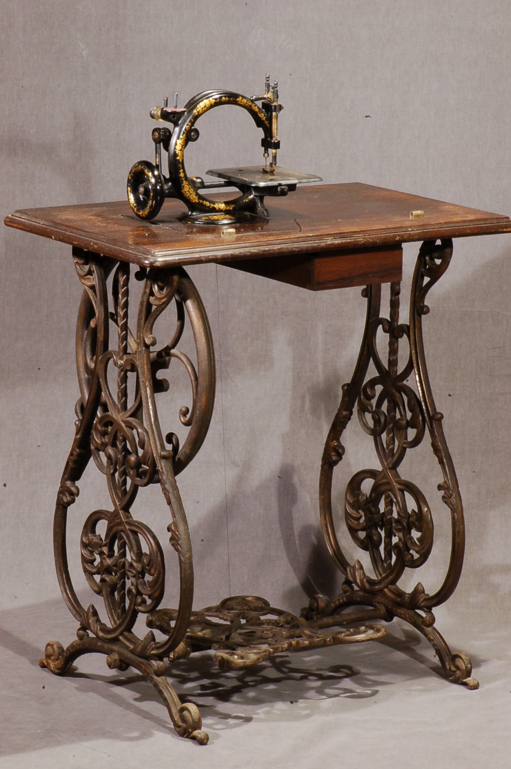 Antique EARLY only 1 known, SILVERPLATED Willcox & Gibbs treadle